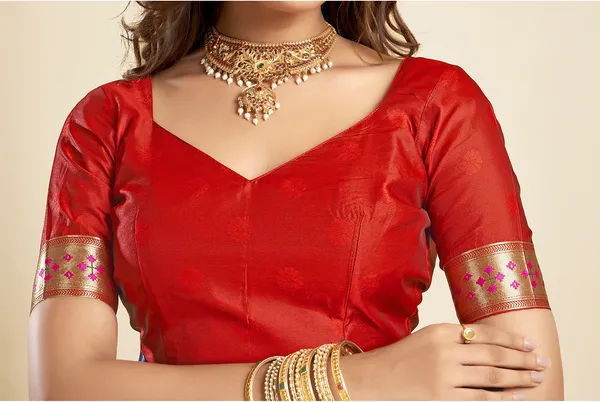 Navy_Blue_Silk_Blend_Paithani_Saree_With_Unstitched_Blouse_Piece