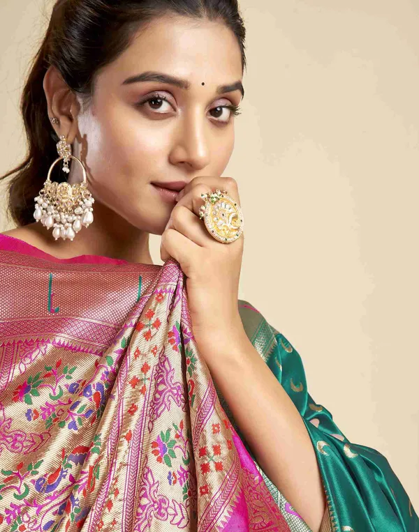 Teal_Silk_Blend_Paithani_Saree_With_Unstitched_Blouse_Piece