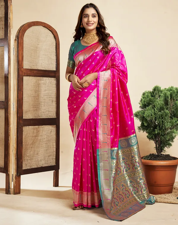 Pink_Silk_Blend_Paithani_Saree_With_Unstitched_Blouse_Piece