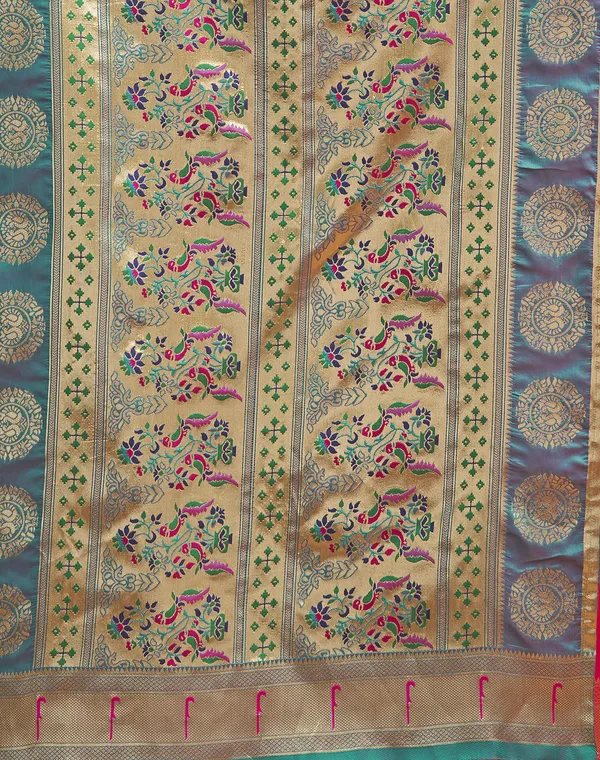 Pink_Silk_Blend_Paithani_Saree_With_Unstitched_Blouse_Piece