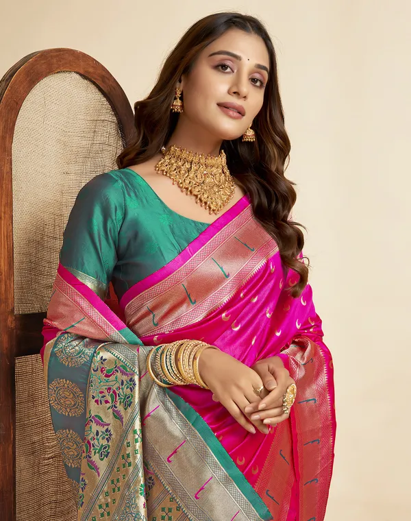Pink_Silk_Blend_Paithani_Saree_With_Unstitched_Blouse_Piece