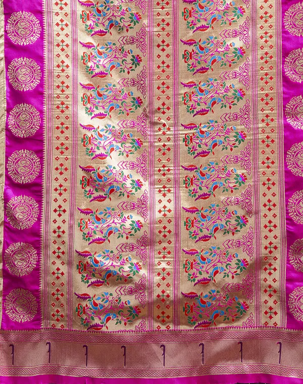 Wine_Silk_Blend_Paithani_Saree_With_Unstitched_Blouse_Piece