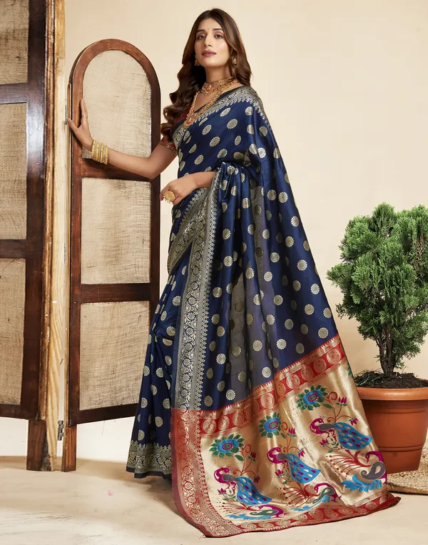 Navy_Blue_Luxurious_Silk_Blend_Paithani_Saree_With_Unstitched_Blouse_Piece