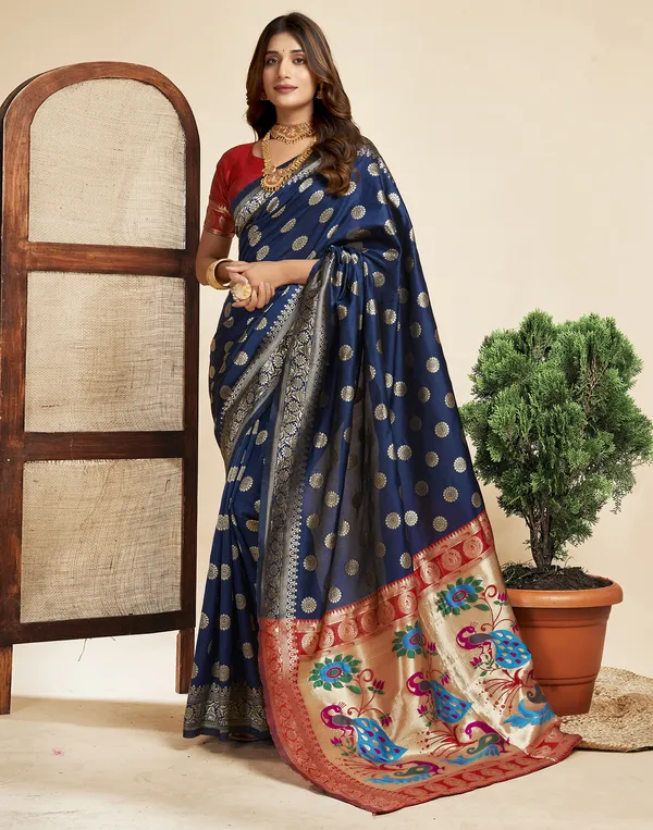 Navy_Blue_Luxurious_Silk_Blend_Paithani_Saree_With_Unstitched_Blouse_Piece