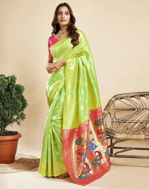 Lemon_Yellow_Luxurious_Silk_Blend_Paithani_Saree_With_Unstitched_Blouse_Piece