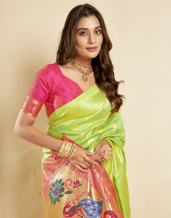 Lemon_Yellow_Luxurious_Silk_Blend_Paithani_Saree_With_Unstitched_Blouse_Piece