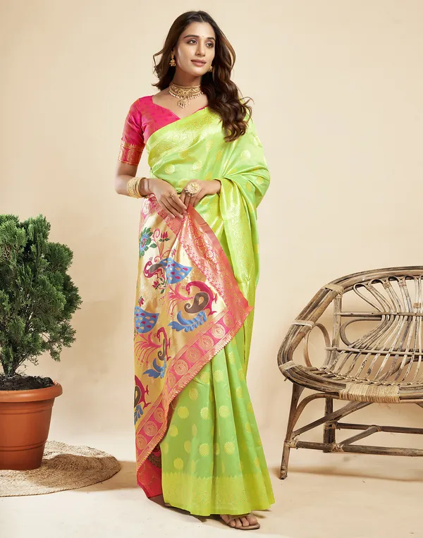 Lemon_Yellow_Luxurious_Silk_Blend_Paithani_Saree_With_Unstitched_Blouse_Piece