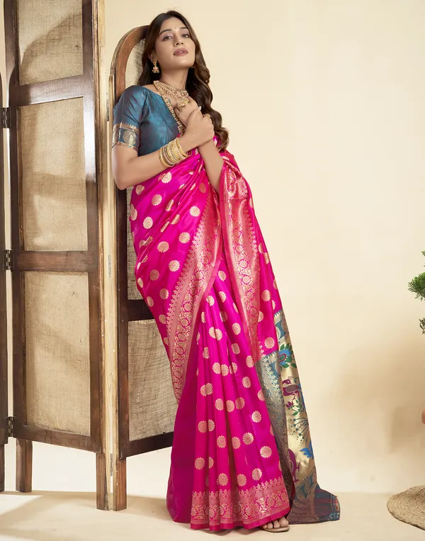 Pink_Luxurious_Silk_Blend_Paithani_Saree_With_Unstitched_Blouse_Piece