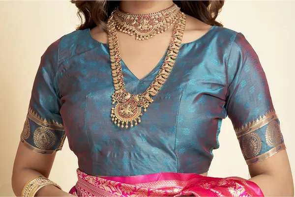 Pink_Luxurious_Silk_Blend_Paithani_Saree_With_Unstitched_Blouse_Piece