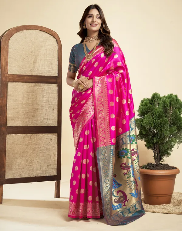 Pink_Luxurious_Silk_Blend_Paithani_Saree_With_Unstitched_Blouse_Piece
