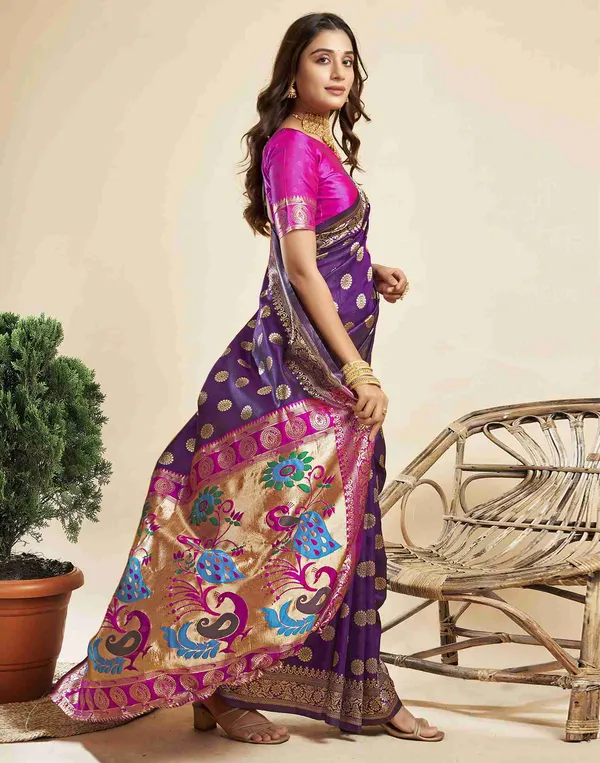 Wine_Luxurious_Silk_Blend_Paithani_Saree_With_Unstitched_Blouse_Piece