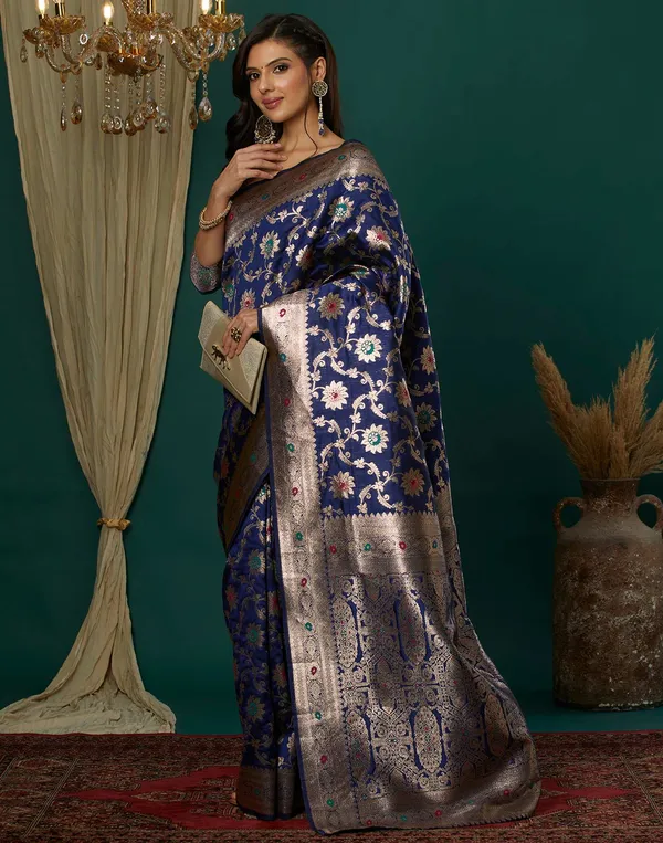Navy_Blue_Silk_Blend_Kanjeevaram_Saree_With_Unstitched_Blouse_Piece