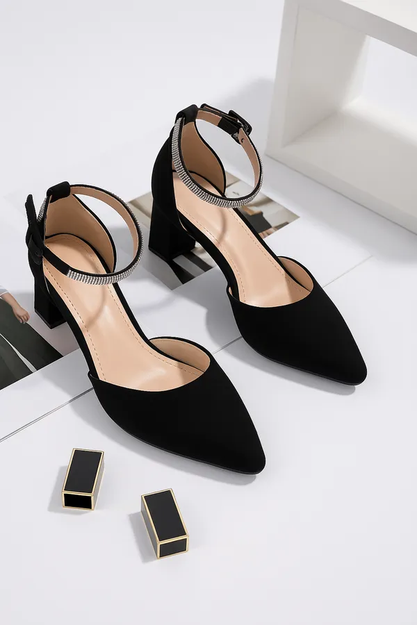 Block_Heels_With_Rhinestone_Ankle_Strap_Pointed_Toe_Sandals_For_Women