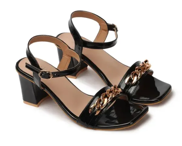 Black_Chain_Embellished_Block_Heels_For_Women