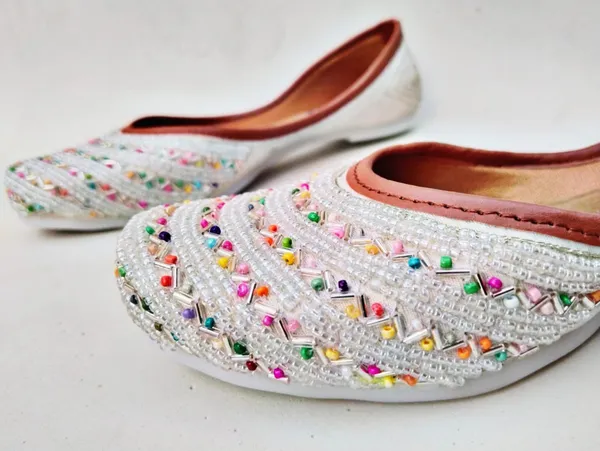 White_Mojari_Juttis_Bellies_Handcrafted_Base_And_Beads_For_Women