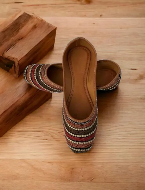 Brown_Jutis_&_Mojari_Juttis_Bellies_Combo_Set