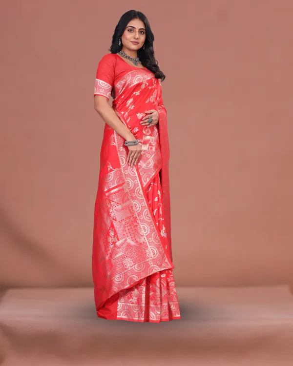 Elegant_light_Red_Banarasi_Silk_Saree_with_Intricate_Silver_Zari_Work_Traditional_Indian_Wedding_Wear