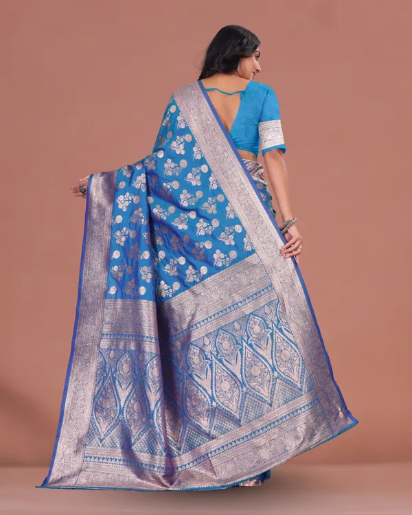 Royal_Blue_Banarasi_Silk_Saree_with_Silver_Zari_Weaving_&_Traditional_Border