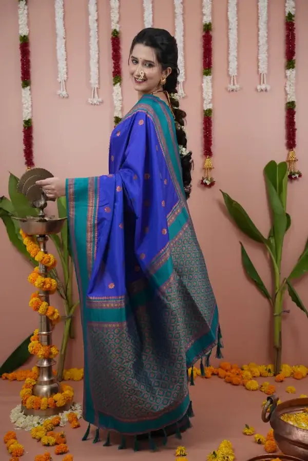 Woven_Narayanpet_Cotton_Silk_Saree_(BLUE)