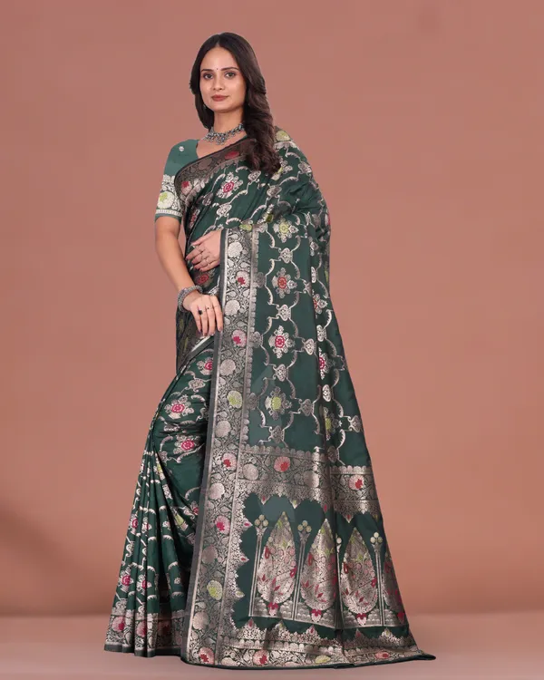 Traditional_Green_Banarasi_Silk_Saree_with_Silver_Zari_&_Floral_Design