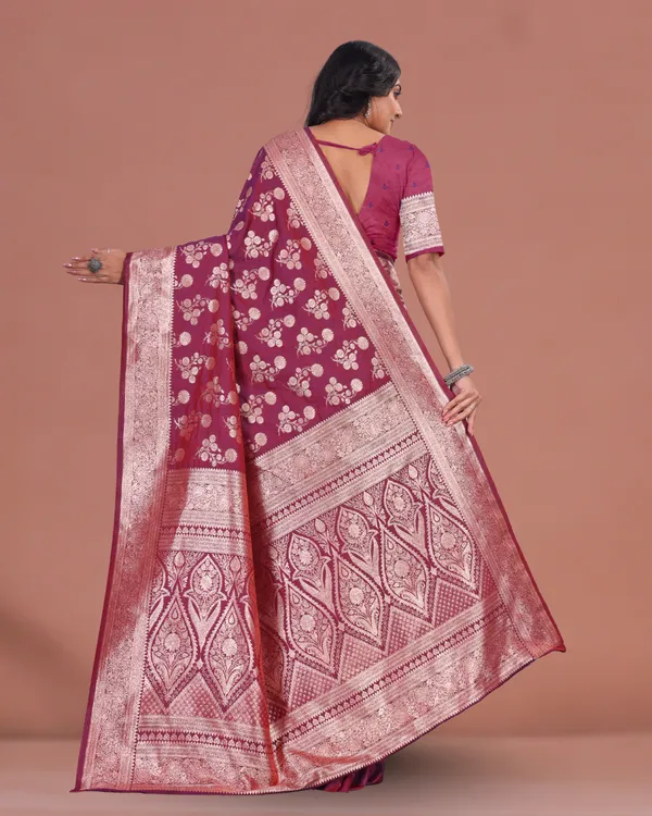 Elegant_Maroon_Banarasi_Silk_Saree_with_Rich_Zari_Weaving_&_Floral_Design