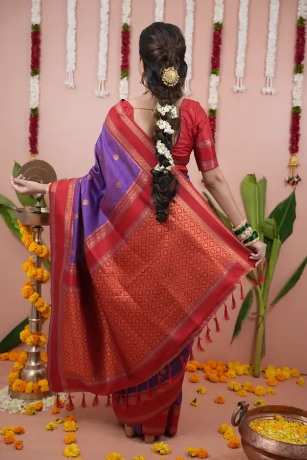 Woven_Narayanpet_Cotton_Silk_Saree_(purple_and_red)