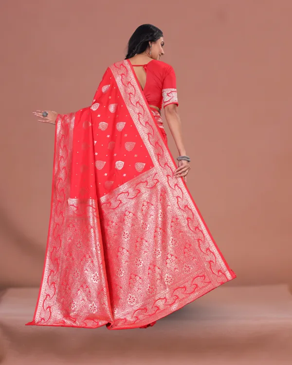 Vibrant_Red_Banarasi_Silk_Saree_with_Silver_Zari_Motifs_and_Rich_Pallu