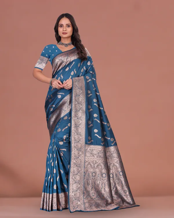 Blue_Banarasi_Silk_Saree_with_Zari_Weaving_Border_&_Rich_Pallu_�_Elegant_Traditional_Wea