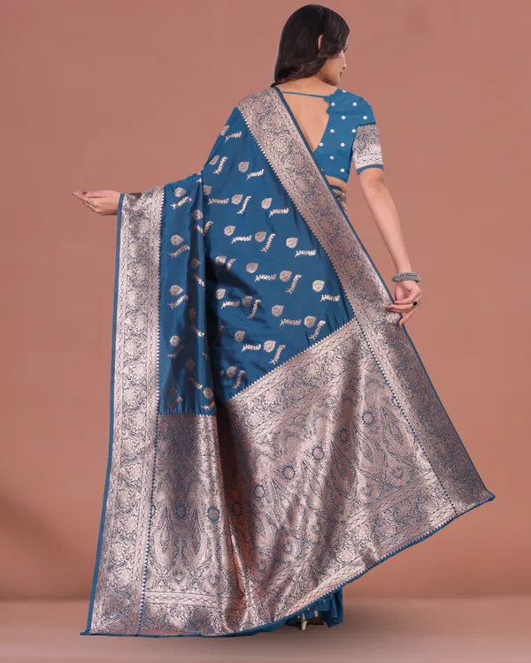 Blue_Banarasi_Silk_Saree_with_Zari_Weaving_Border_&_Rich_Pallu_�_Elegant_Traditional_Wea