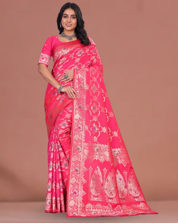 Banarasi_Silk_Saree_in_Pink_with_Golden_Zari_Weaving_&_Floral_Design