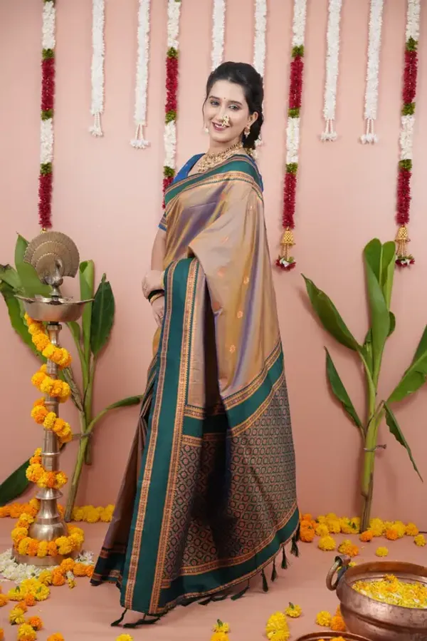 Woven_Narayanpet_Cotton_Silk_Saree_(Beige)