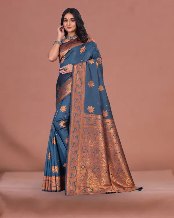 Rama_Banarasi_Silk_Saree_with_Golden_Zari_Weaving_&_Traditional_Floral_Design