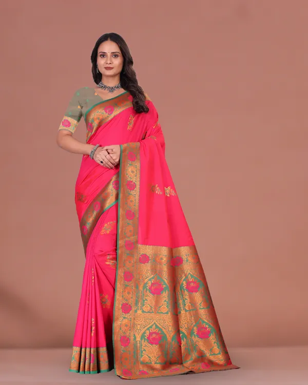 Traditional_Silk_Saree_in_Pink_with_Green_Contrast_Border_and_Golden_Zari_Weaving