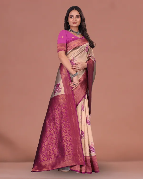 Cotton_Saree_with_Contrast_Border,_Zari_Weaving_and_Peacock_Motifs