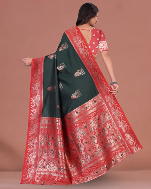 Traditional_Banarasi_Silk_Saree_with_Rich_Zari_Border_and_Pallu