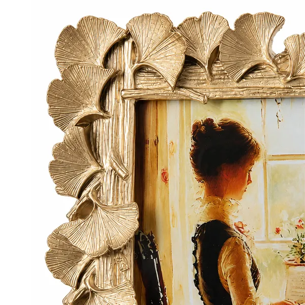 Golden_Ginkgo_Leaf_Photo_Frame_5x7_Decorative_Metal_Tabletop_Picture_Holder_Vintage_Resin_Centerpiece