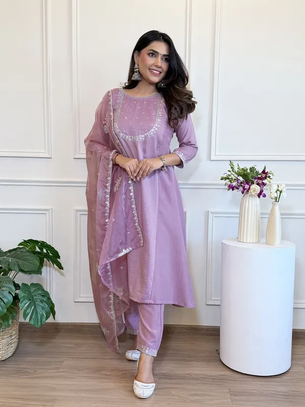 Blush_Pink_Embroidered_Kurta_Set__Soft_Elegance_With_Subtle_Glam_For_Women