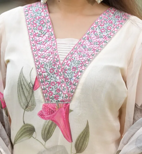 Blush_Bloom_White_Floral_Embroidered_Kurta_Set_For_Women