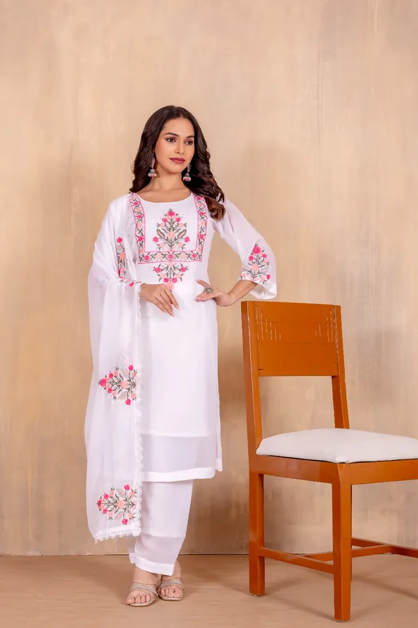 Serene_Elegance_White_Floral_Embroidered_Kurta_Set_For_Women