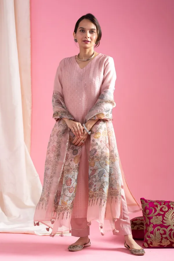 Blush_Pink_Chikankari_Kurta_Set_With_Floral_Dupatta__Classic_Elegance_In_Every_Thread_For_Women