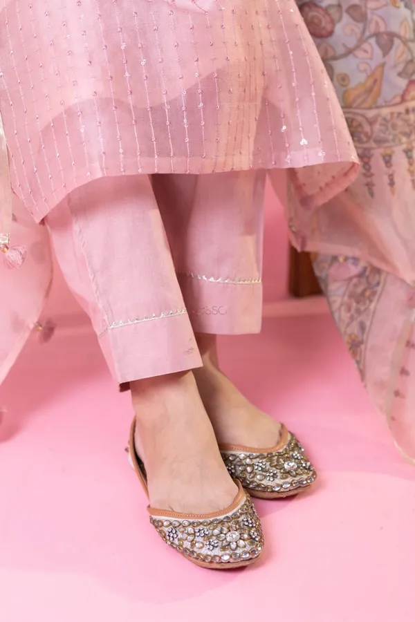 Blush_Pink_Chikankari_Kurta_Set_With_Floral_Dupatta__Classic_Elegance_In_Every_Thread_For_Women