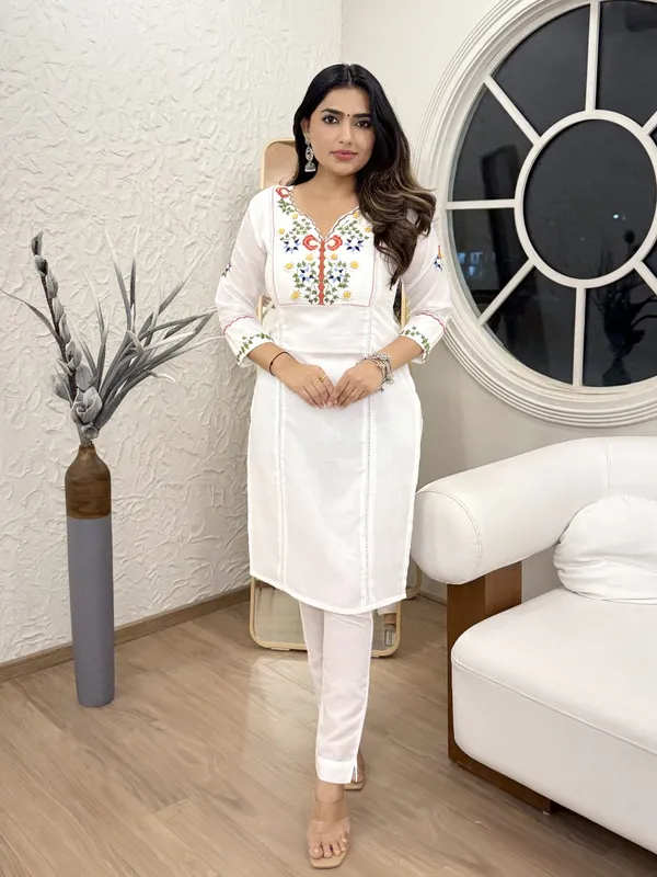 White_Cotton_Kurta_Set_With_Multicolor_Embroidery__Refreshingly_Elegant_For_Women