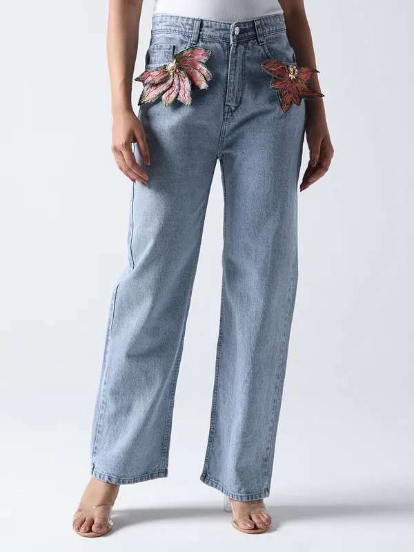Blue_Autumn_Maple_Detachable_Brooch_on_Jeans_Denim_For_Women