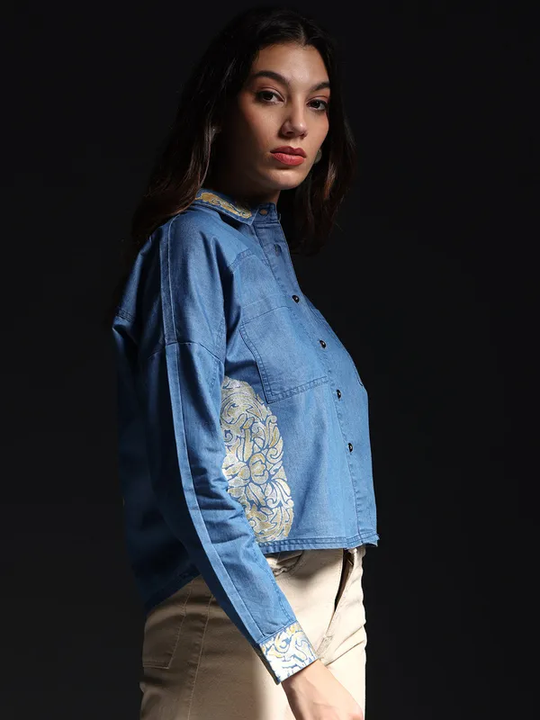 Blue_Wayang_Denim_Shirt_With_White_Jeans_For_Women
