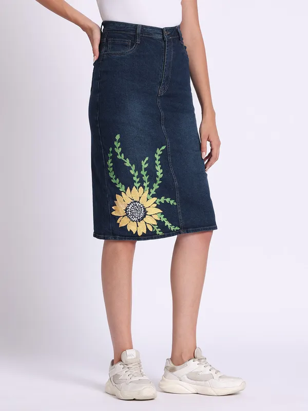Blue_Sunflower_Bloom_Hand-Painted_Denim_Skirt_For_Women
