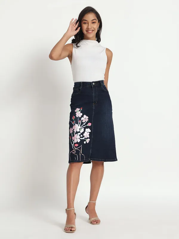 Blue_Blossom_Elegance_Hand-Painted_Jeans_Skirt_For_Women_For_Women