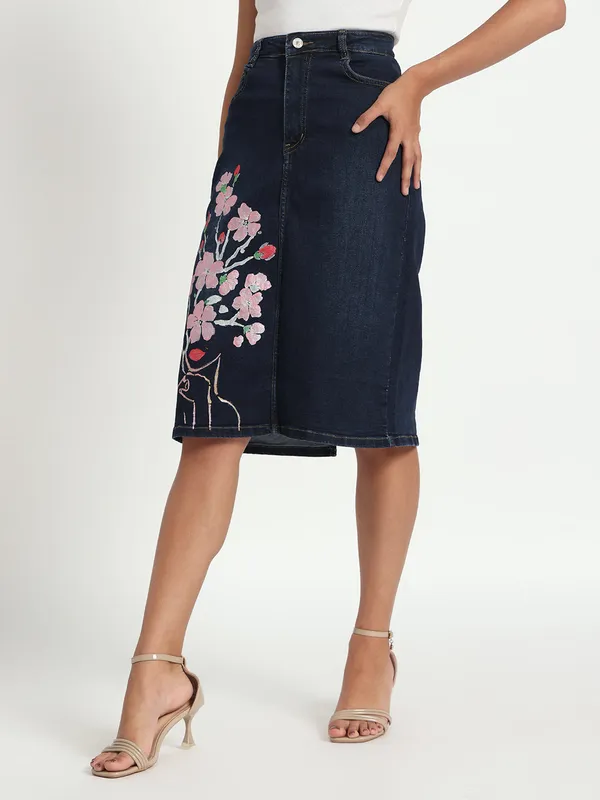 Blue_Blossom_Elegance_Hand-Painted_Jeans_Skirt_For_Women_For_Women