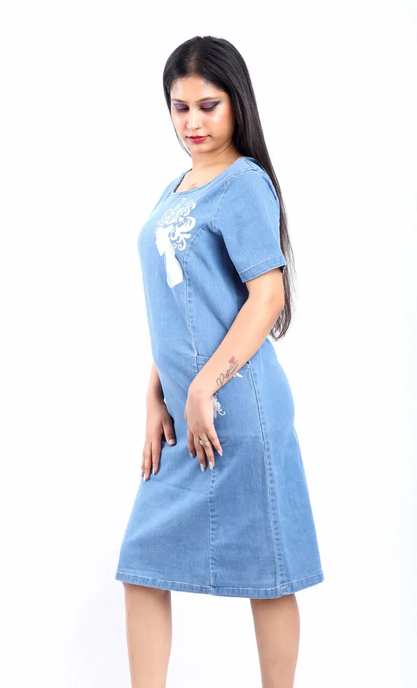 Blue_Daydreaming_Girl_Midi_With_Jeans_Dress_For_Women