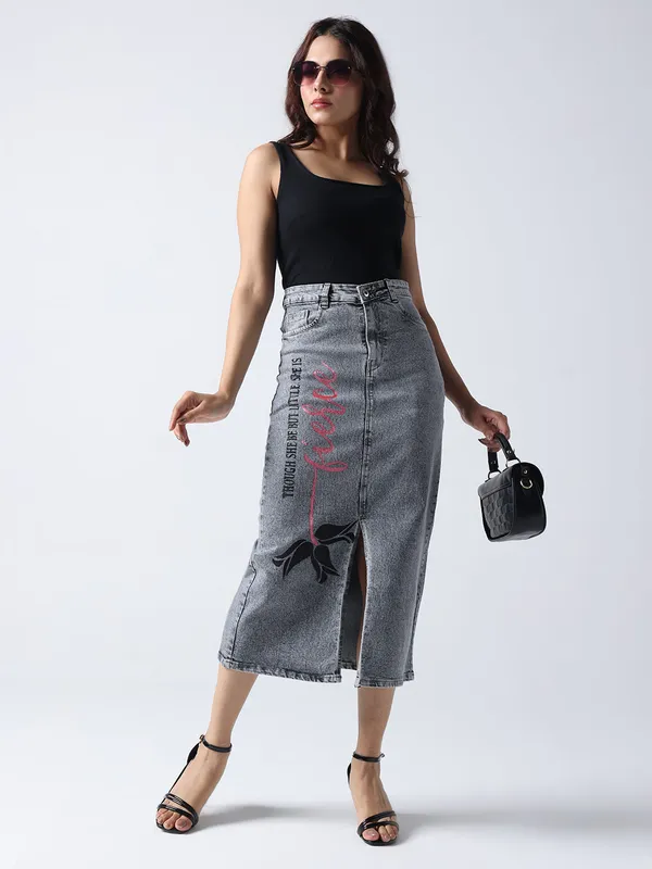 Charcoal_Grey_Poetic_Rose_Denim_Skirt_For_Women