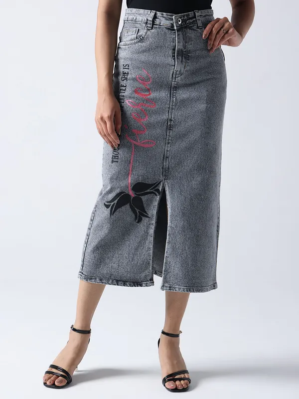 Charcoal_Grey_Poetic_Rose_Denim_Skirt_For_Women